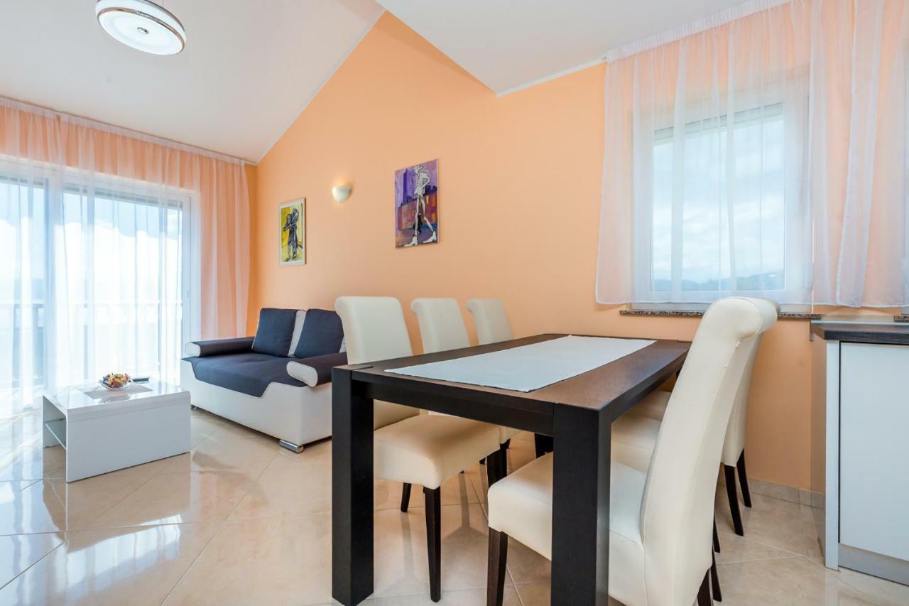 Luxury Apartments Kostrena With Pool エクステリア 写真