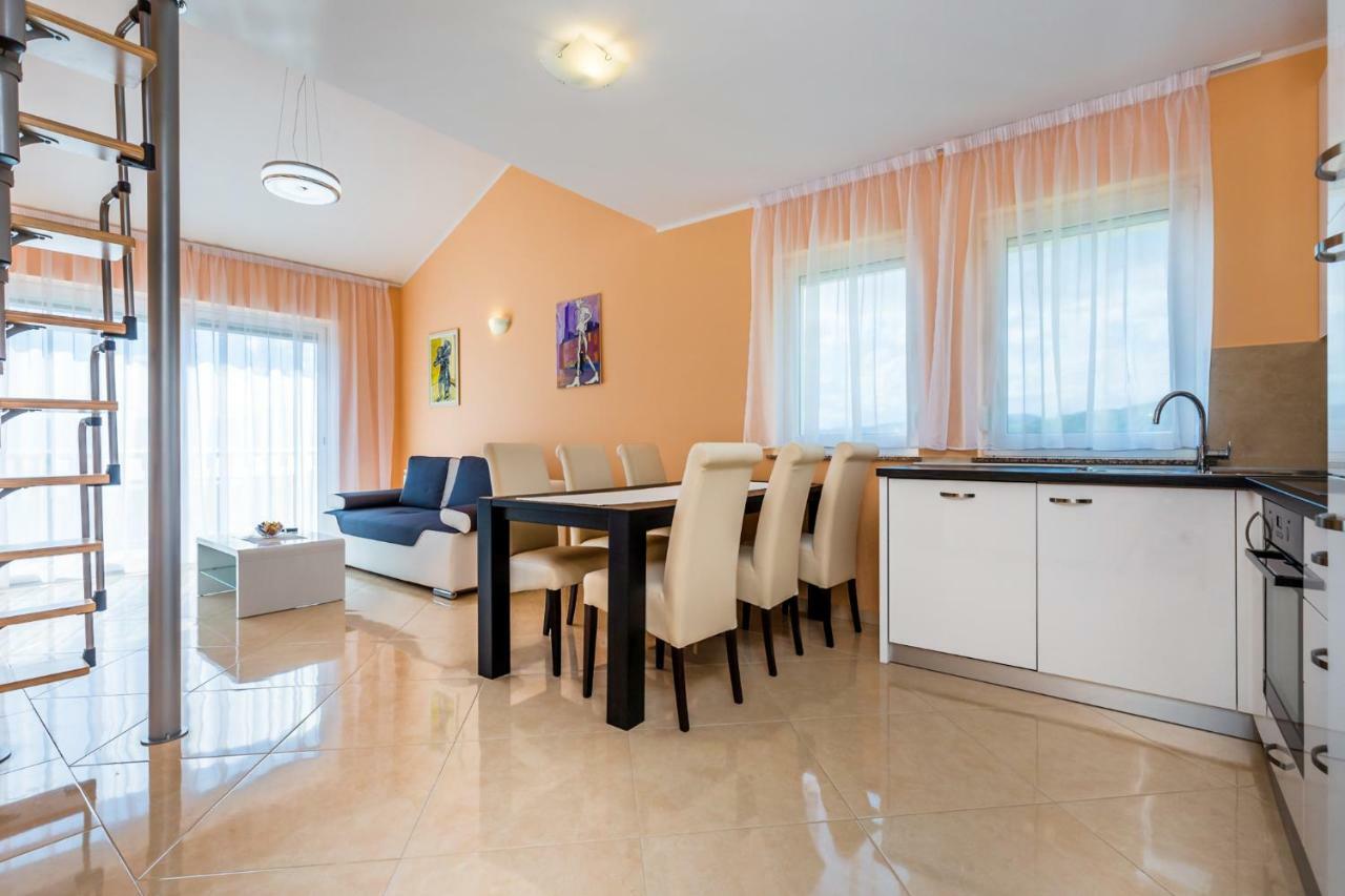 Luxury Apartments Kostrena With Pool エクステリア 写真