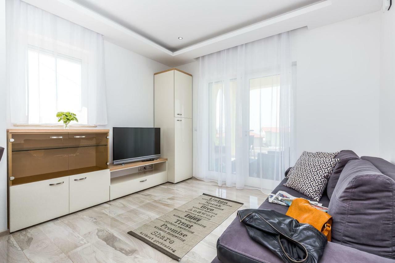 Luxury Apartments Kostrena With Pool エクステリア 写真