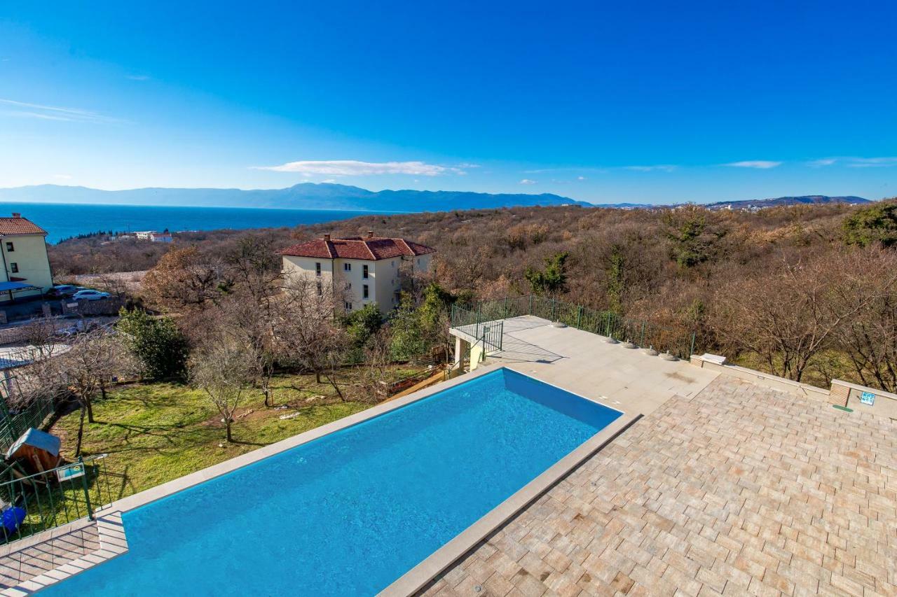 Luxury Apartments Kostrena With Pool エクステリア 写真